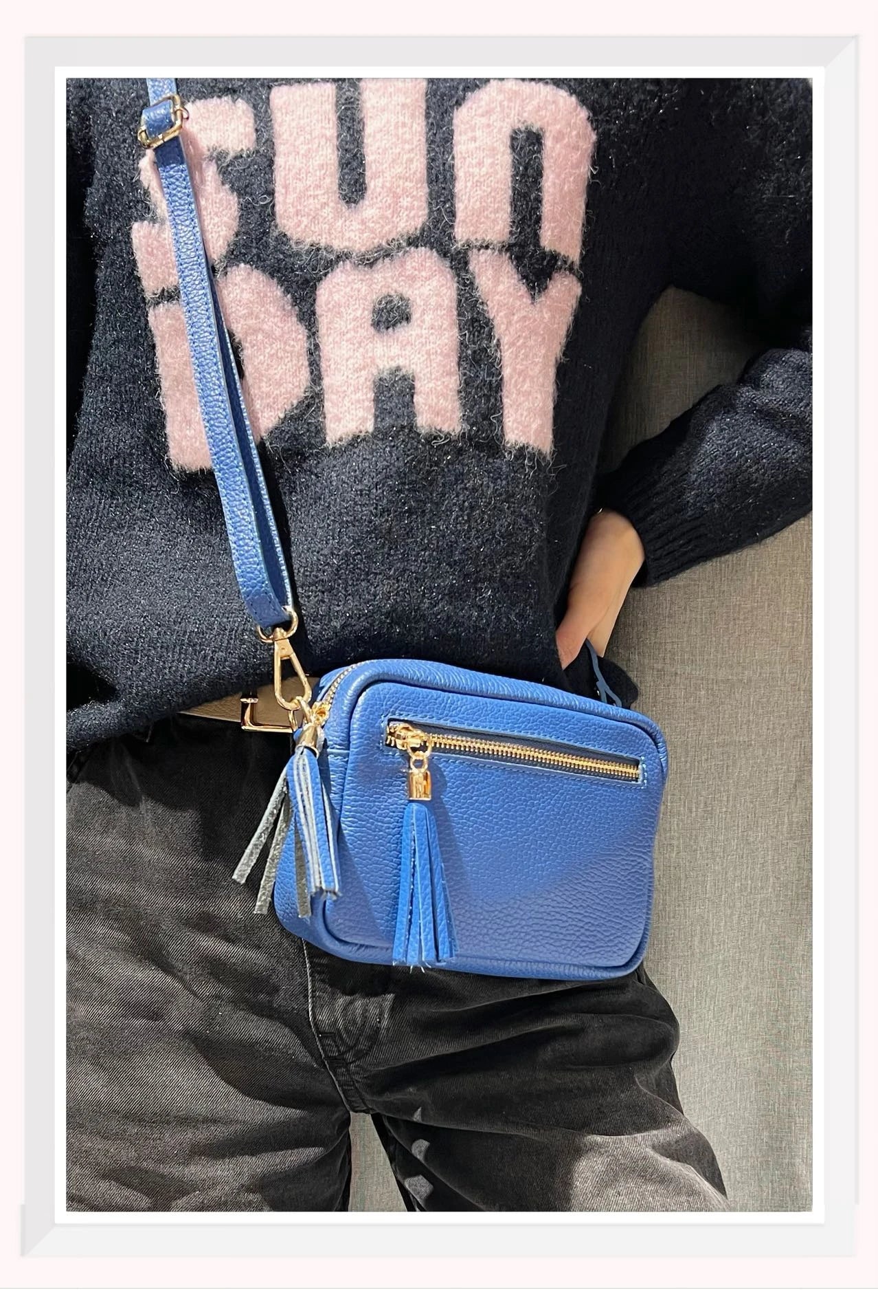Blue Shoulder Bag in Grained Leather